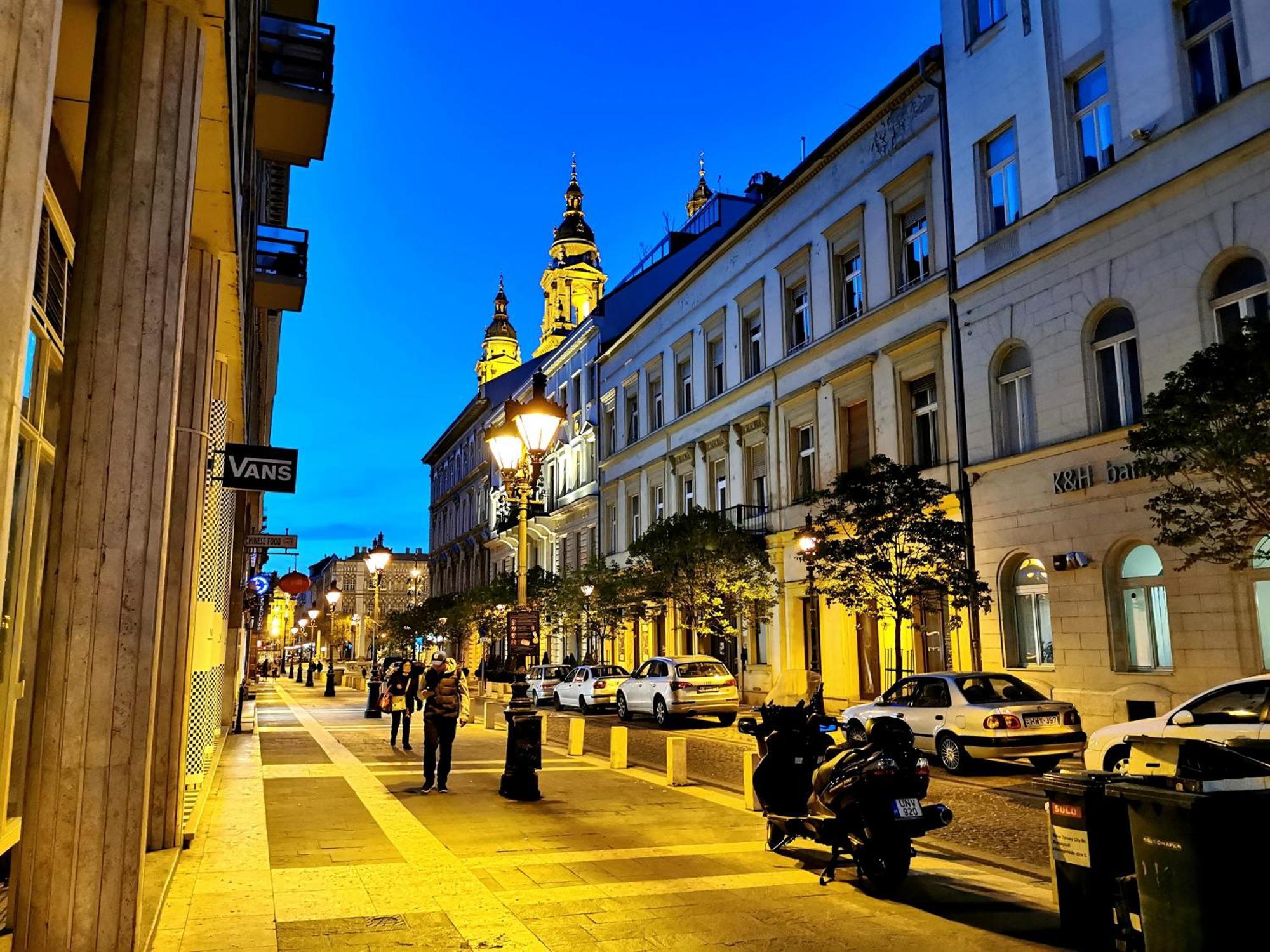 Downtown Studio Next To The Basilica Budapesta Exterior foto